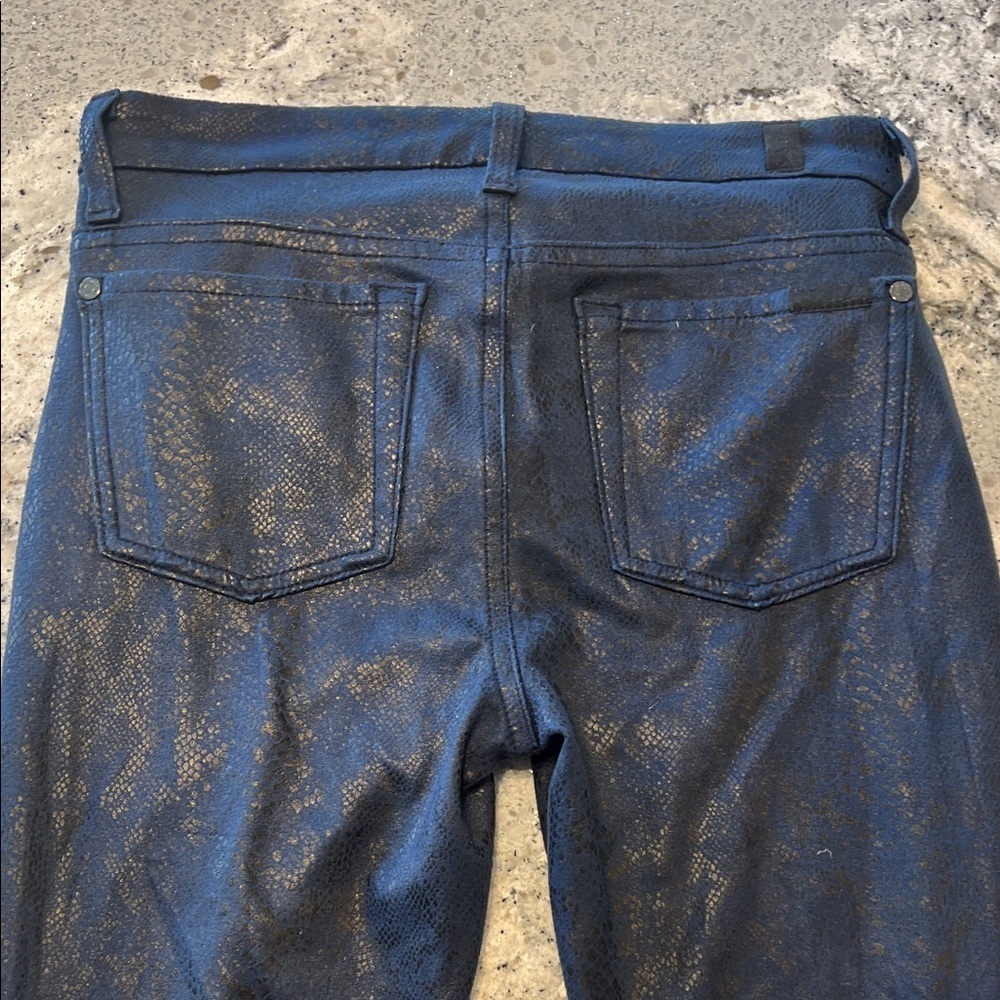 7 For All Mankind Dark Blue Snakeskin Patterned Skinny Jeans Size 27
